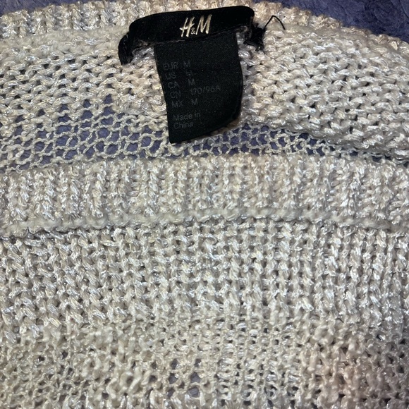 H&M Knitted Striped Sweater 🧥✨ - Picture 3 of 3